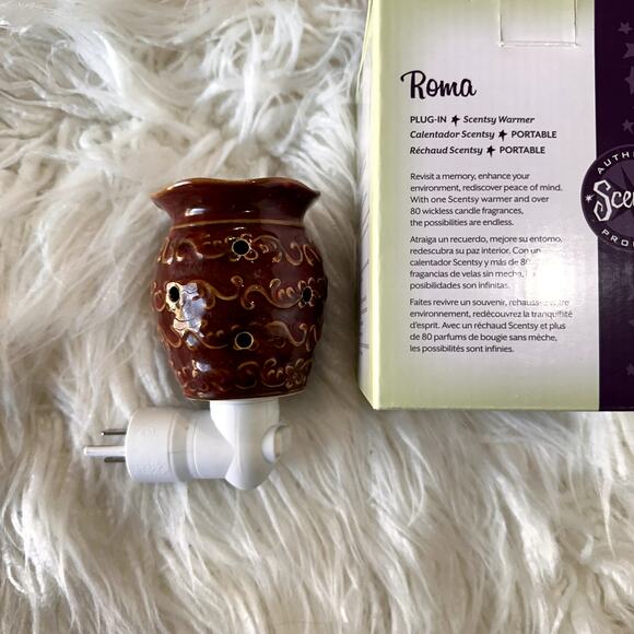 Scentsy Roma Brown Wall Plug In Wax Warmer With Box - Picture 3 of 5